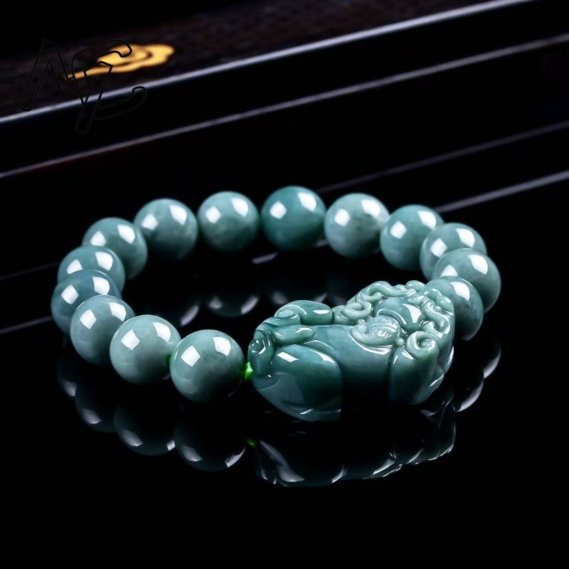 天然の本物のエメラルドブルーウォーター貔貅（ヒキュウ）ラウン - Beading のレビューと価格